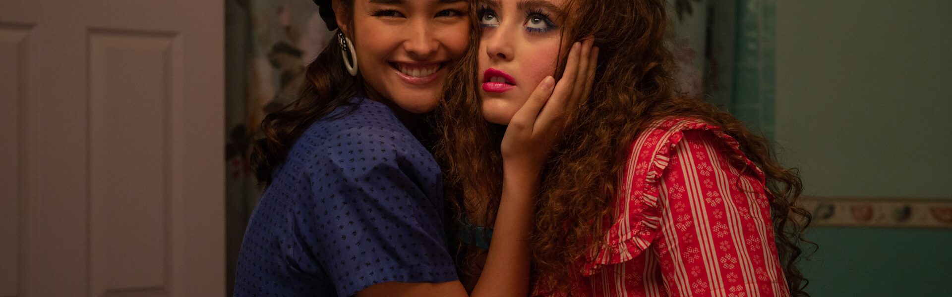 Liza Soberano and Kathryn Newton in Lisa Frankenstein