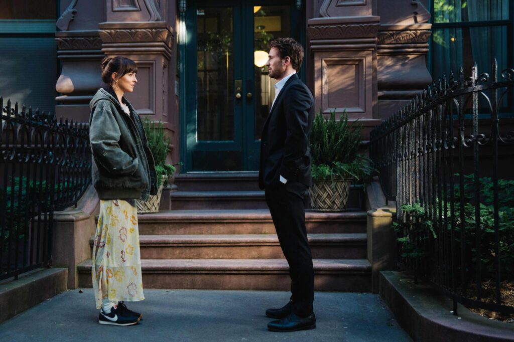 Dakota Johnson and Chris Evans in Materialists